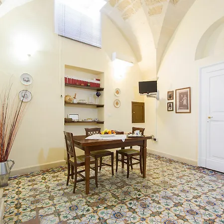 Apartment Casa Li Santi Lecce